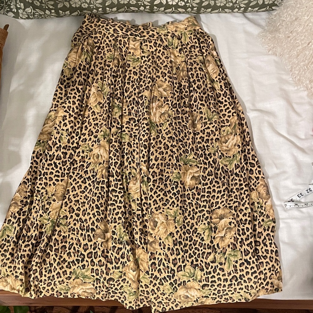 Leopard Print Floral Pleated Skirt